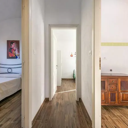 Delightful And Spacious In Vila Capo Comino